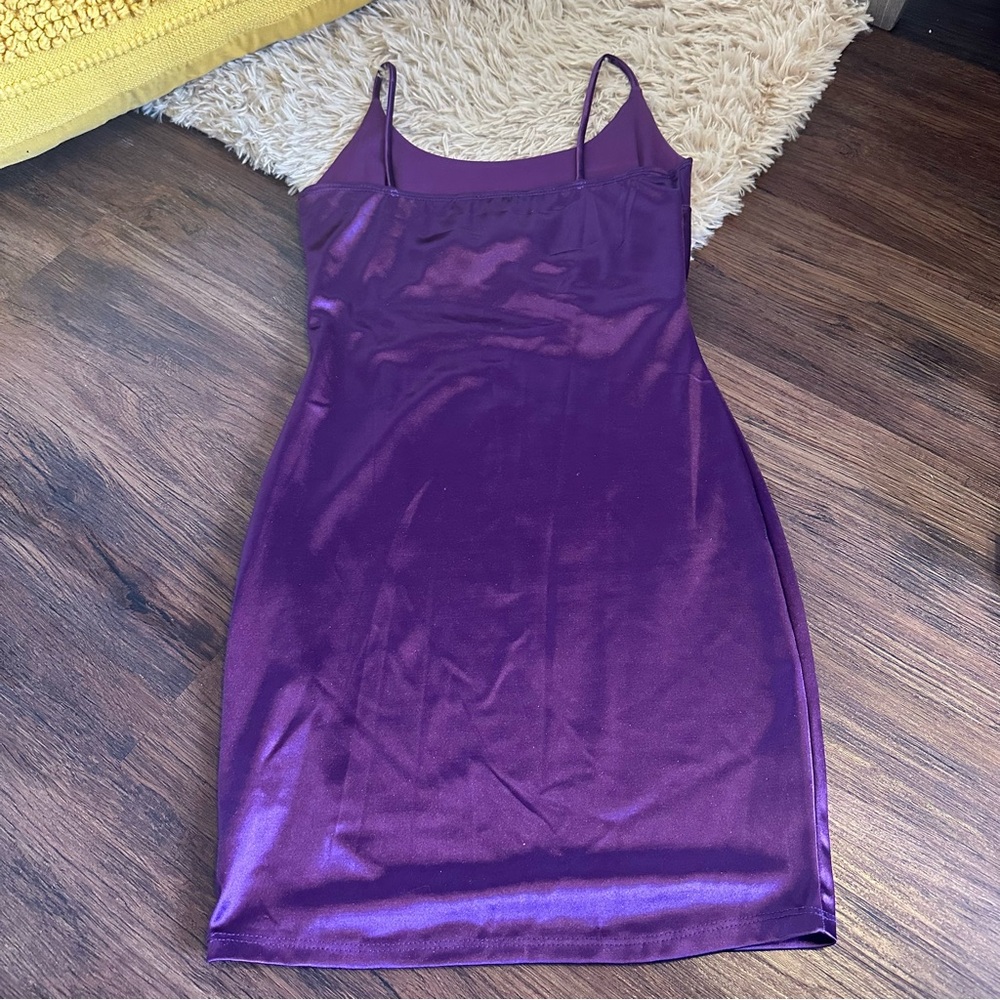 WINDSOR Purple Satin Mini Dress Size M - Picture 4 of 9